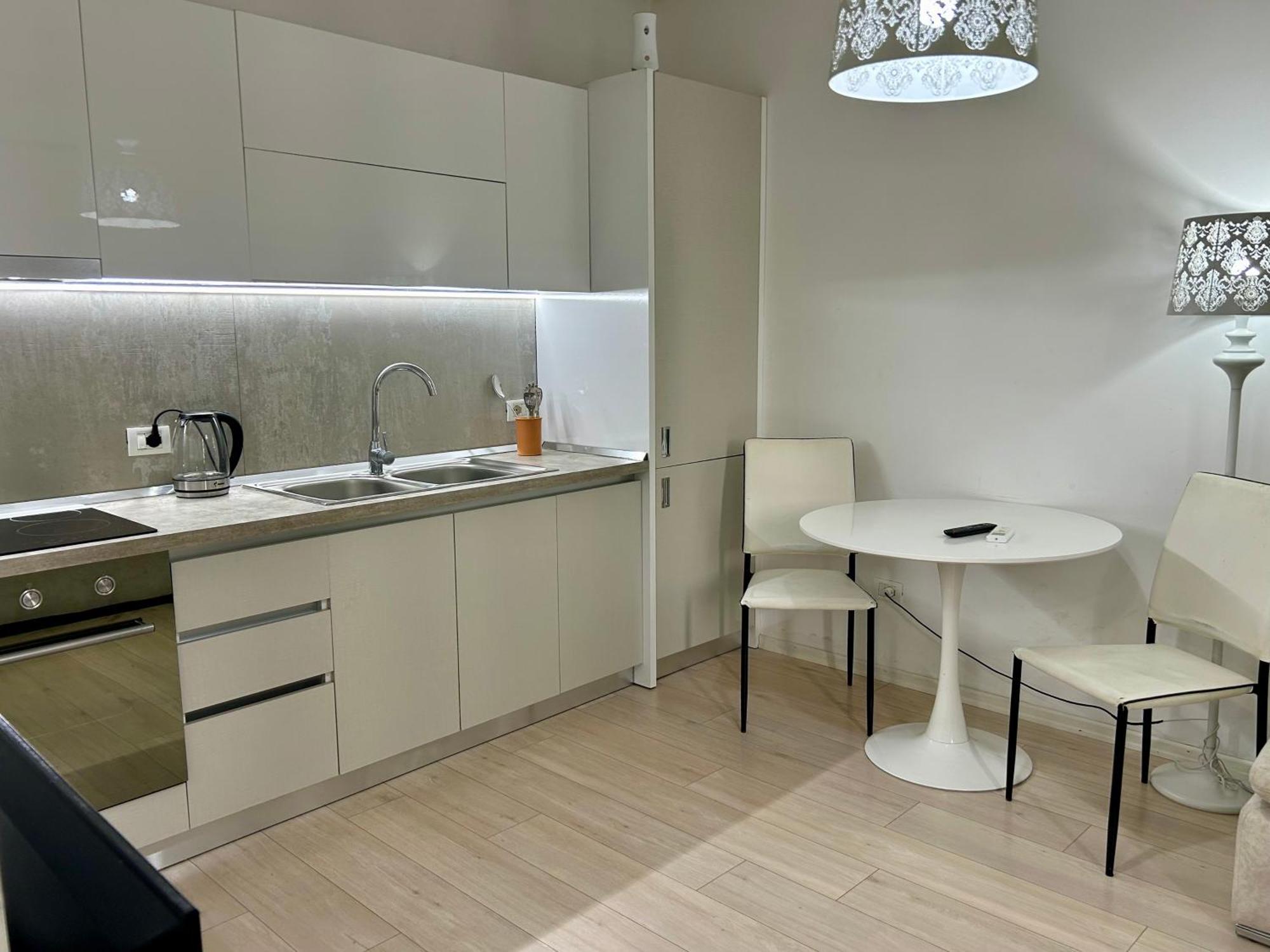 A&X Lovely And Central Apartment - 24H Self Check-In Tirana Exterior foto